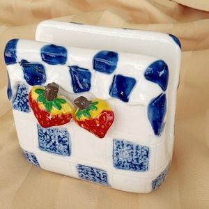 Ceramic Napkin Holder 🍓 unknown vintage maker